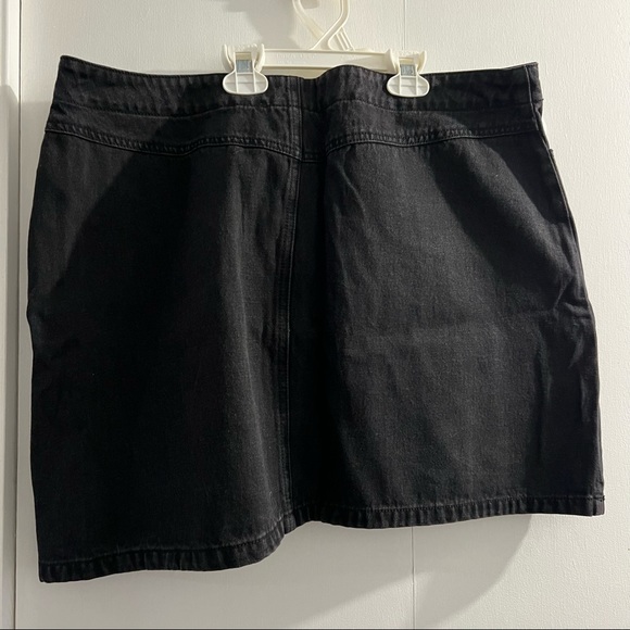 NWT Forever 21+ Black Denim Skirt 0X - Picture 3 of 4